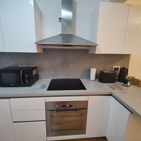 Central Modern Sliema 2 Bedroom Apartment Eksteriør billede