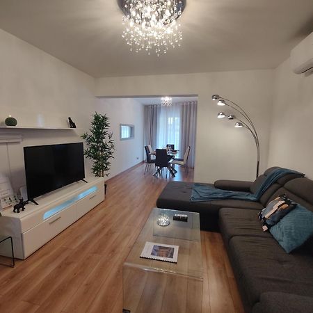 Central Modern Sliema 2 Bedroom Apartment Eksteriør billede