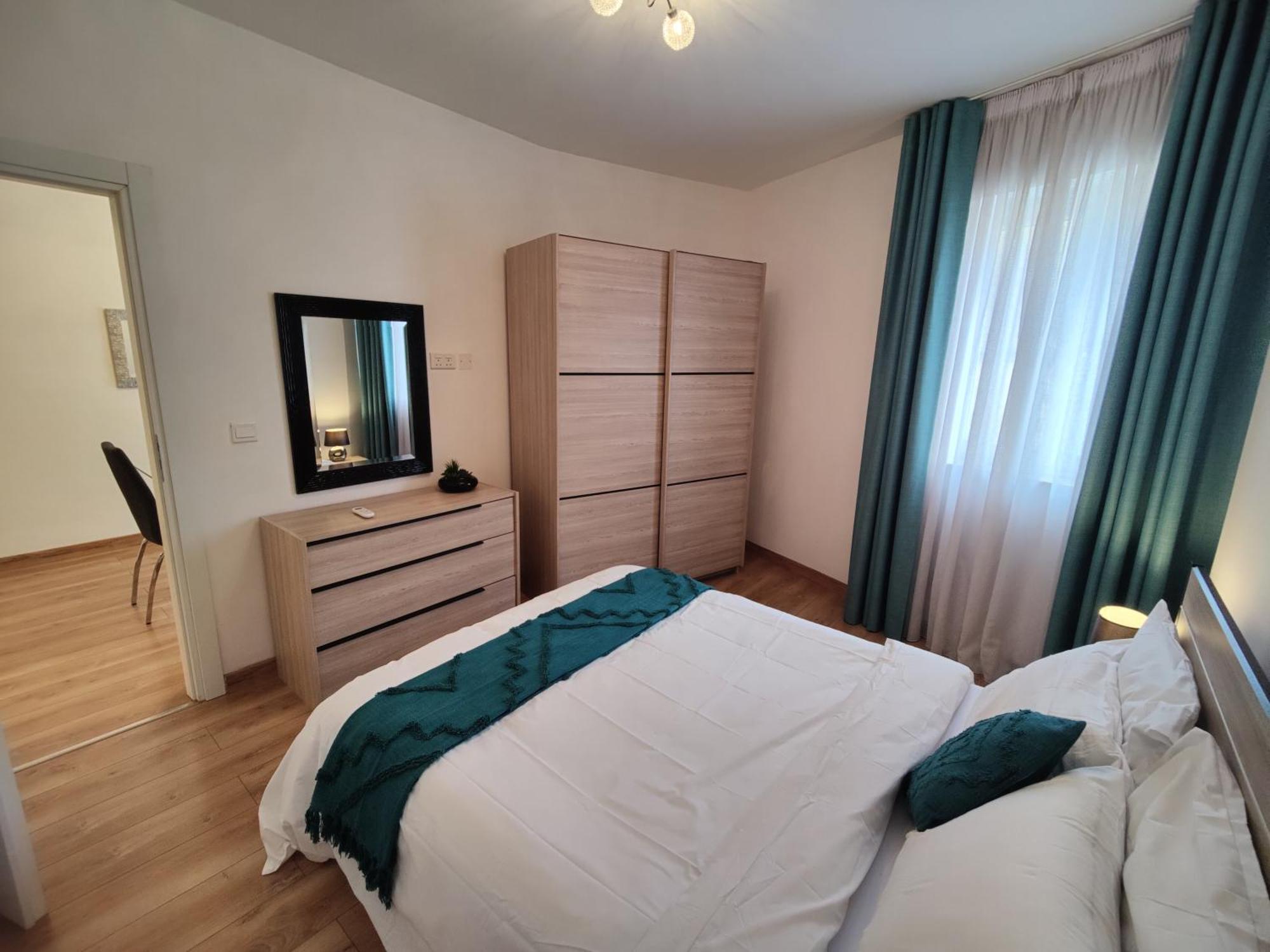 Central Modern Sliema 2 Bedroom Apartment Eksteriør billede