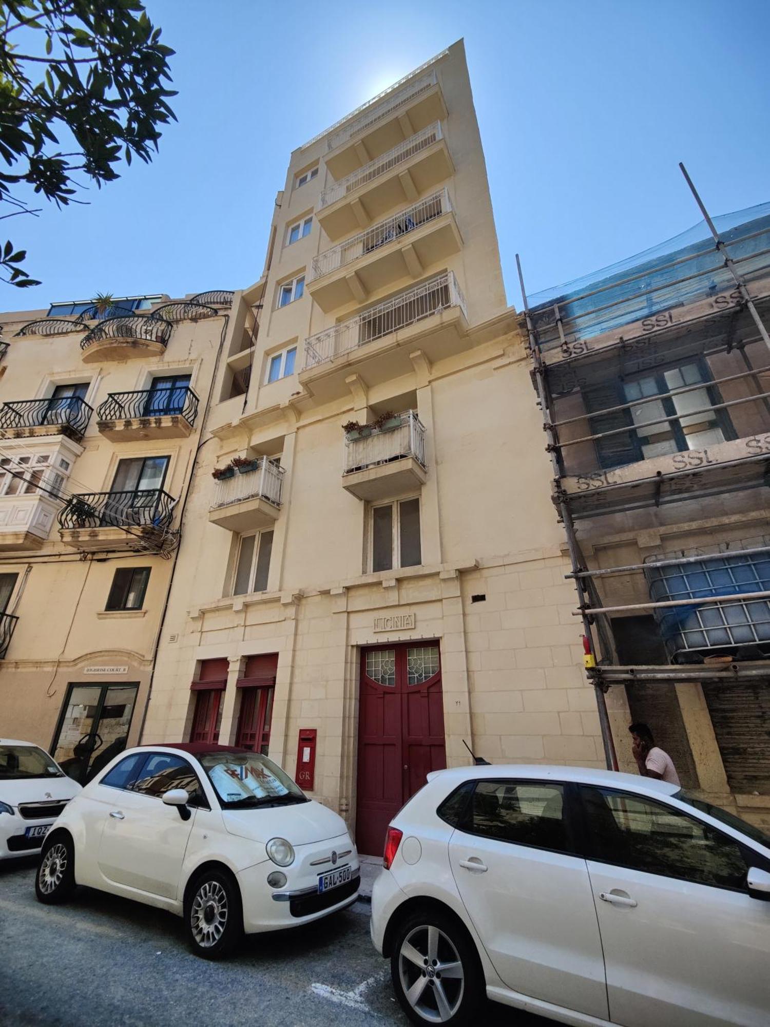 Central Modern Sliema 2 Bedroom Apartment Eksteriør billede