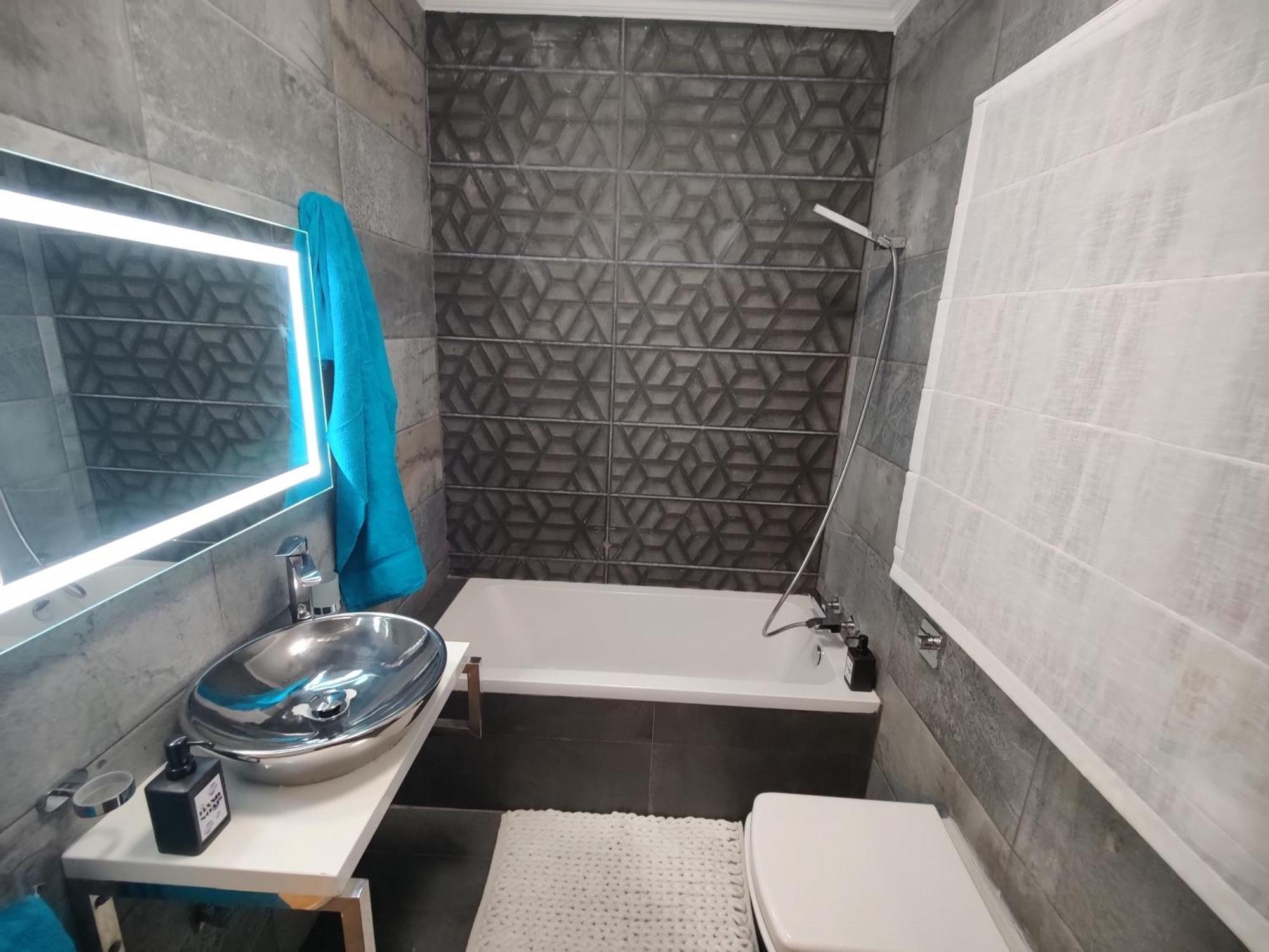 Central Modern Sliema 2 Bedroom Apartment Eksteriør billede